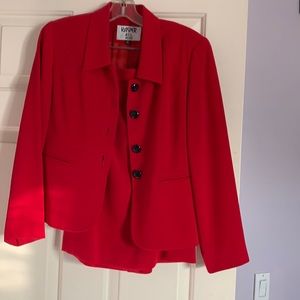 2 piece suit set with skirt